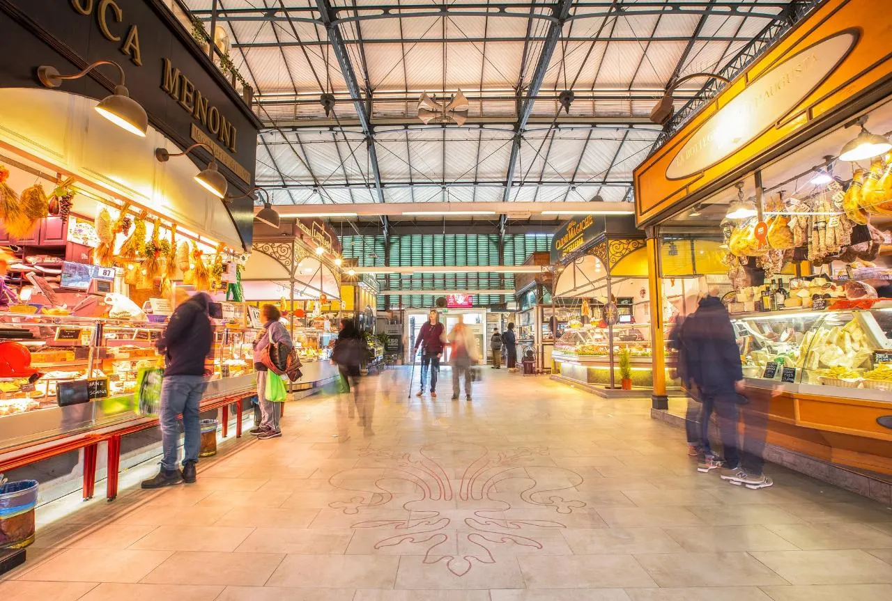 Market Tour and Pasta Class in Florence